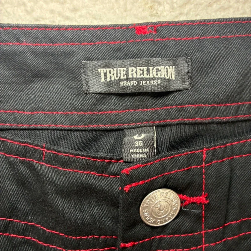 True Religion Baggy Cargo Pants Men 36x32 Black Red Straight Contrast Stitch NWT